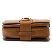 Delvaux Camel 'Heureux' Leather Saddle Flap Bag Buy authentic designer Chanel secondhand bags at Labellov at the best price. Safe and secure shopping. Koop tweedehands authentieke Chanel tassen bij designer webwinkel labellov.
