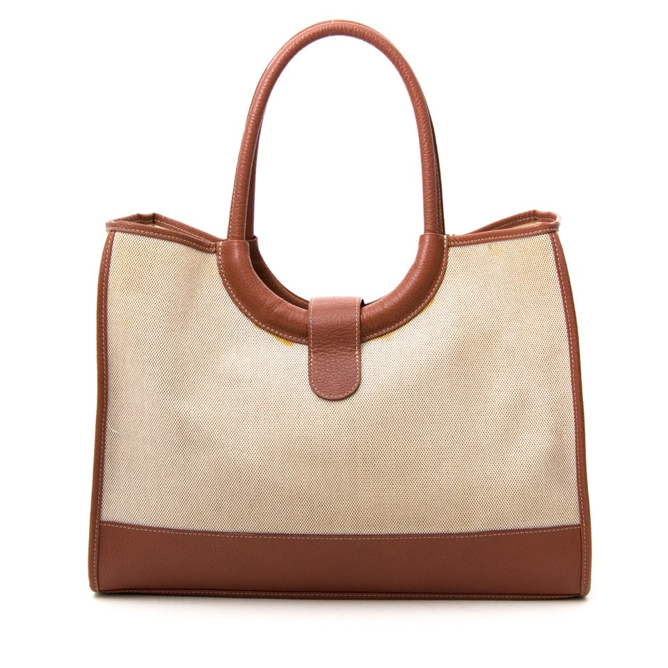 Delvaux Canvas Leather Shopper in brand new condition for the best price on designer vintage platform Labellov.com