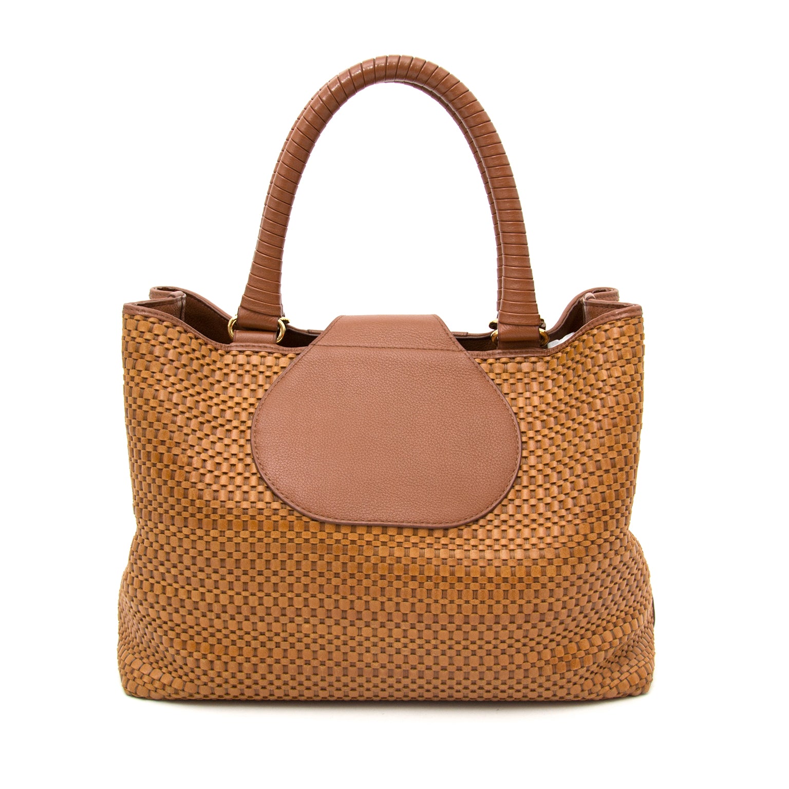 Buy and sell your secondhand Delvaux bags for the best price available online.