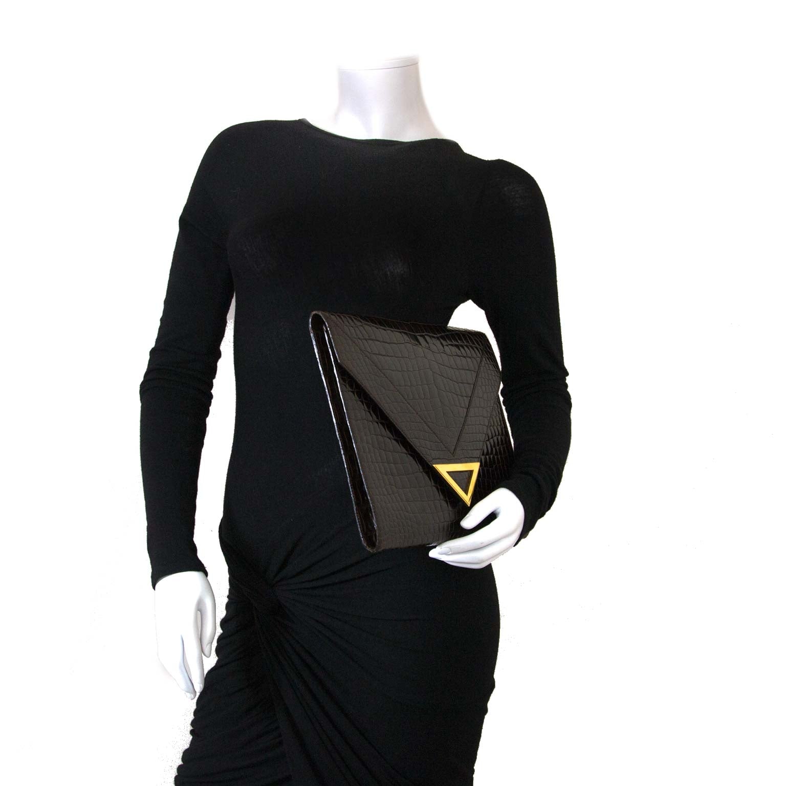 Delvaux Brown Croco Clutch now for sale at labellov vintage fashion webshop belgium