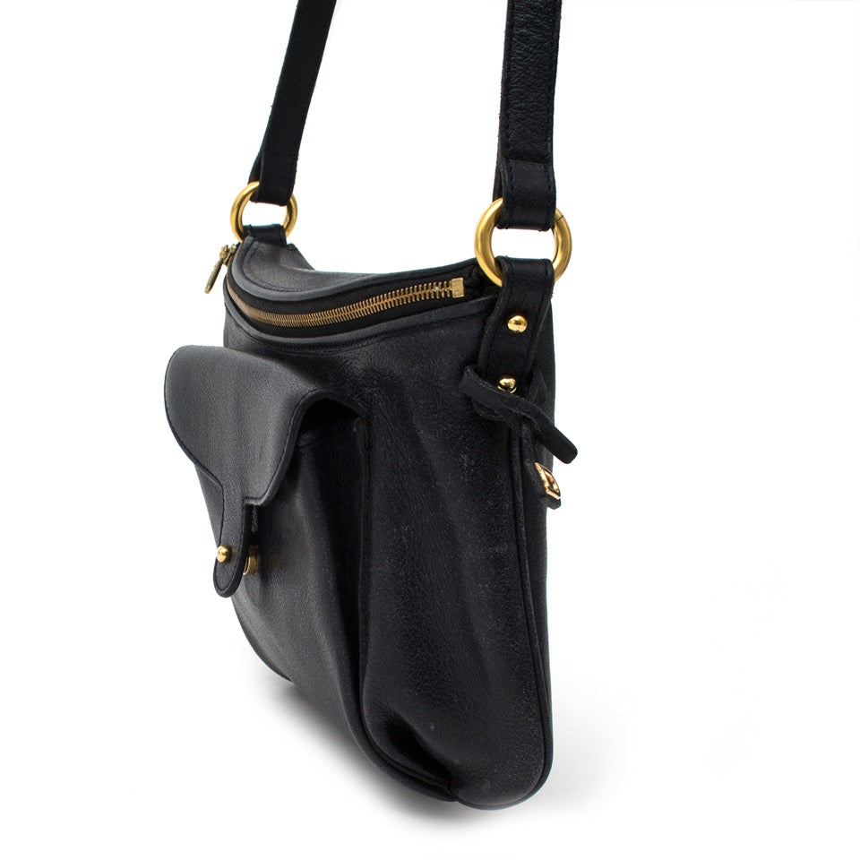Koop en verkoop uw 100% authentieke Delvaux handtassen bij Labellov Antwerpen, gespecialiseerd in luxe tweedehands