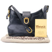 Delvaux Vintage Blue Leather Shoulder Bag Buy authentic designer Delvaux secondhand bags at Labellov at the best price. Safe and secure shopping. Koop tweedehands authentieke Delvaux tassen bij designer webwinkel labellov.
