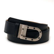 Buy an authentic secondhand Delvaux belt at the right price at LabelLOV vintage webshop. Safe and secure online shopping.