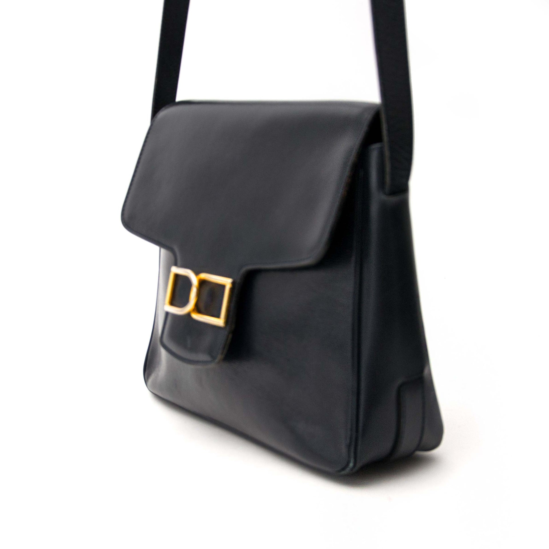 searching for belgium Delvaux Dark Blue Shoulder Bag online? antwerp belgium