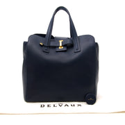 Vintage Delvaux tote bag for the best price at Labellov webshop. Safe and secure online shopping with 100% authenticity. Vintage Delvaux tote bag pour le meilleur prix.
