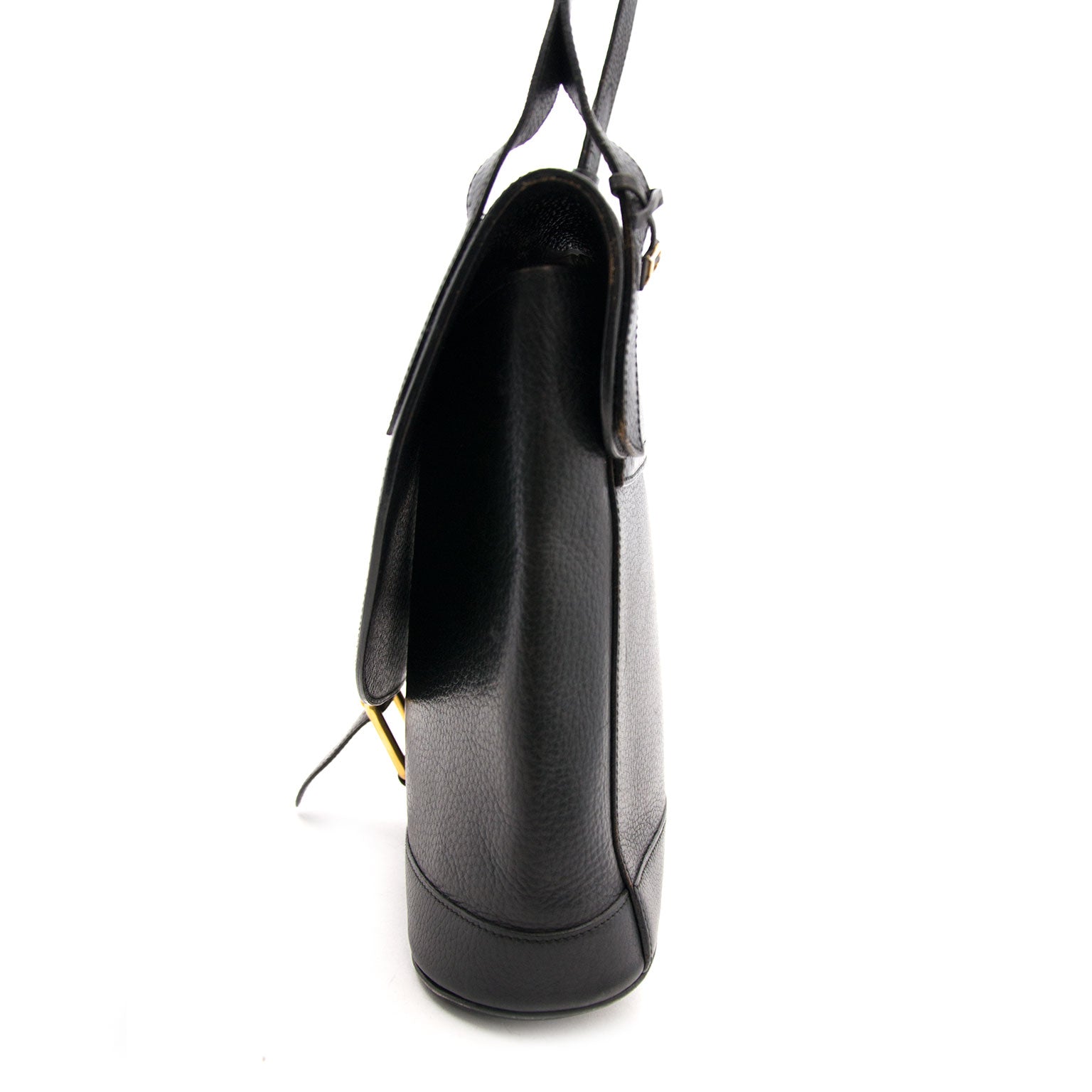 We buy and sell your designer handbags for the best price available online at Labellov