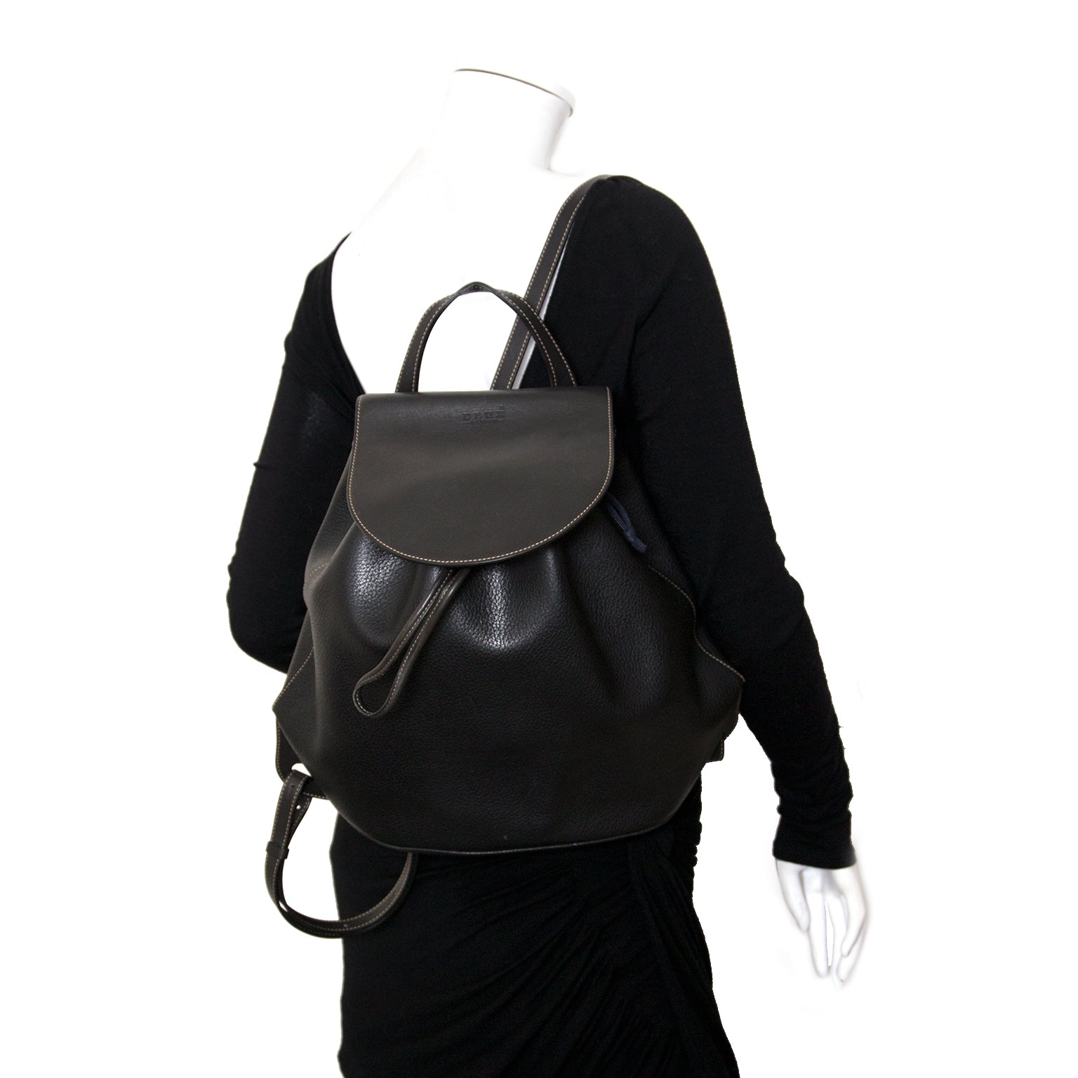 koop deux de delvaux rugzakken bij labellov vintage mode webshop