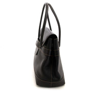 achetez et vendez seconde main Deux De Delvaux Black Leather Bag chez labellov vintage boutique de mode en ligne