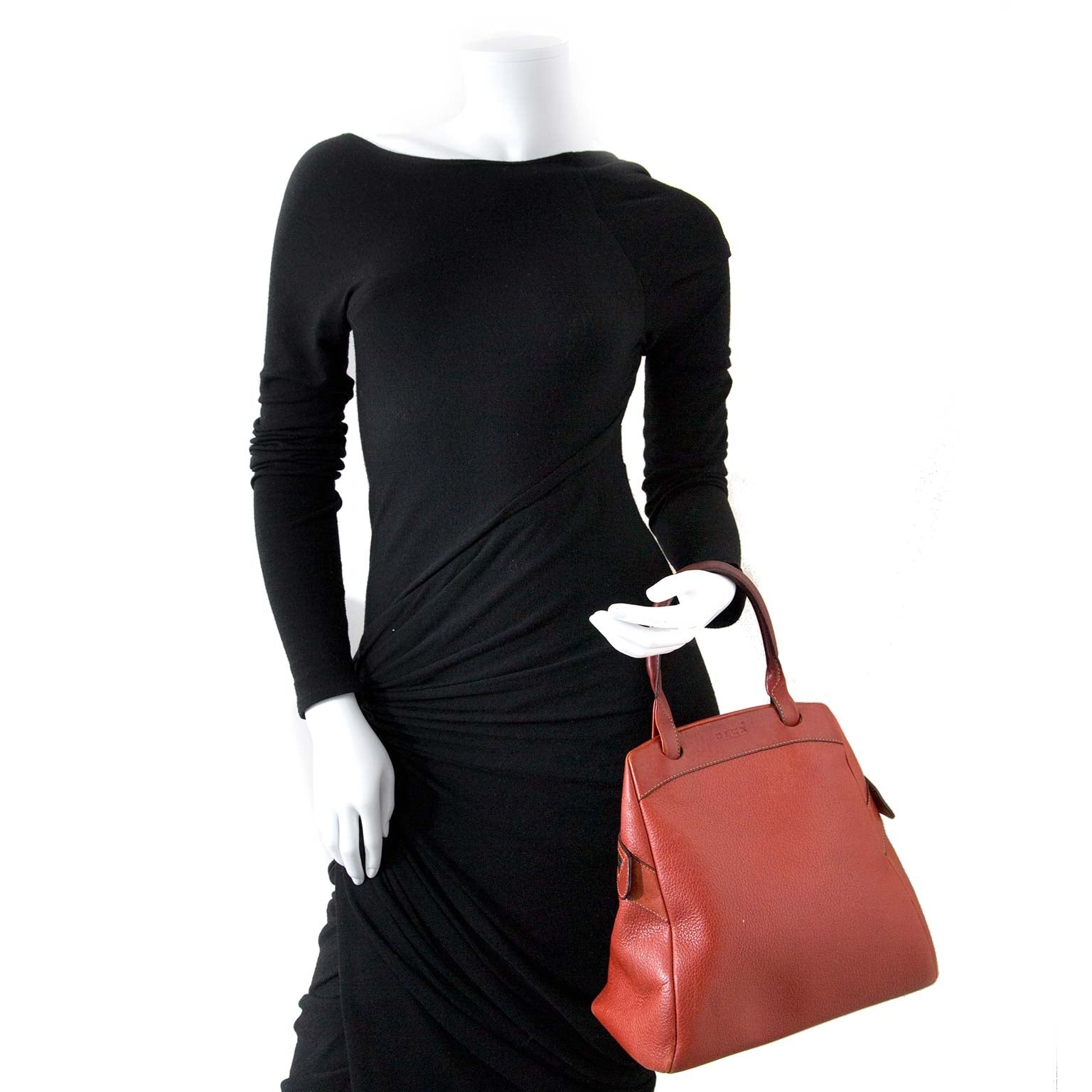 Deux De Delvaux Red Leather Top Handle Bag now for sale at labellov vintage fashion webshop belgium