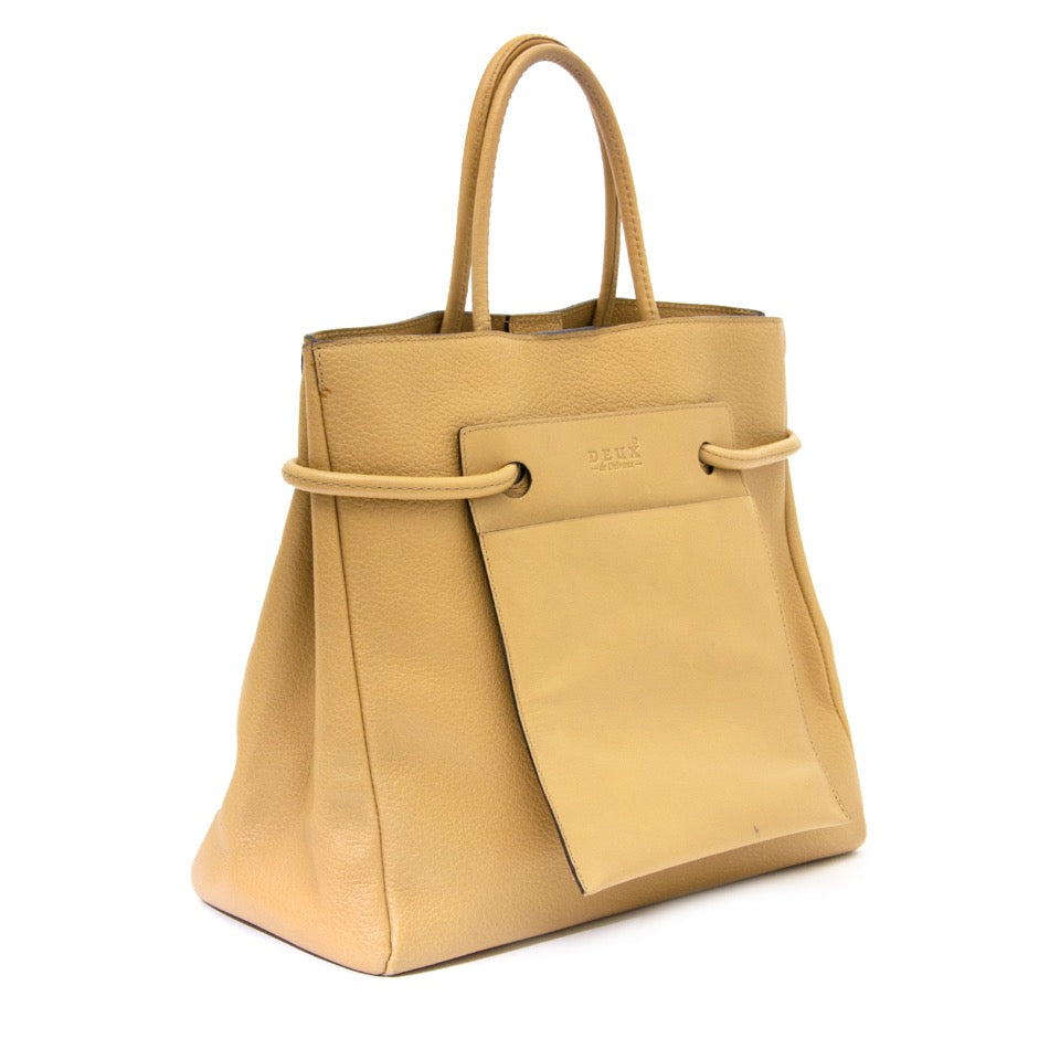 Buy your Deux de Delvaux Sand Frégate for the best price online with worldwide shipping