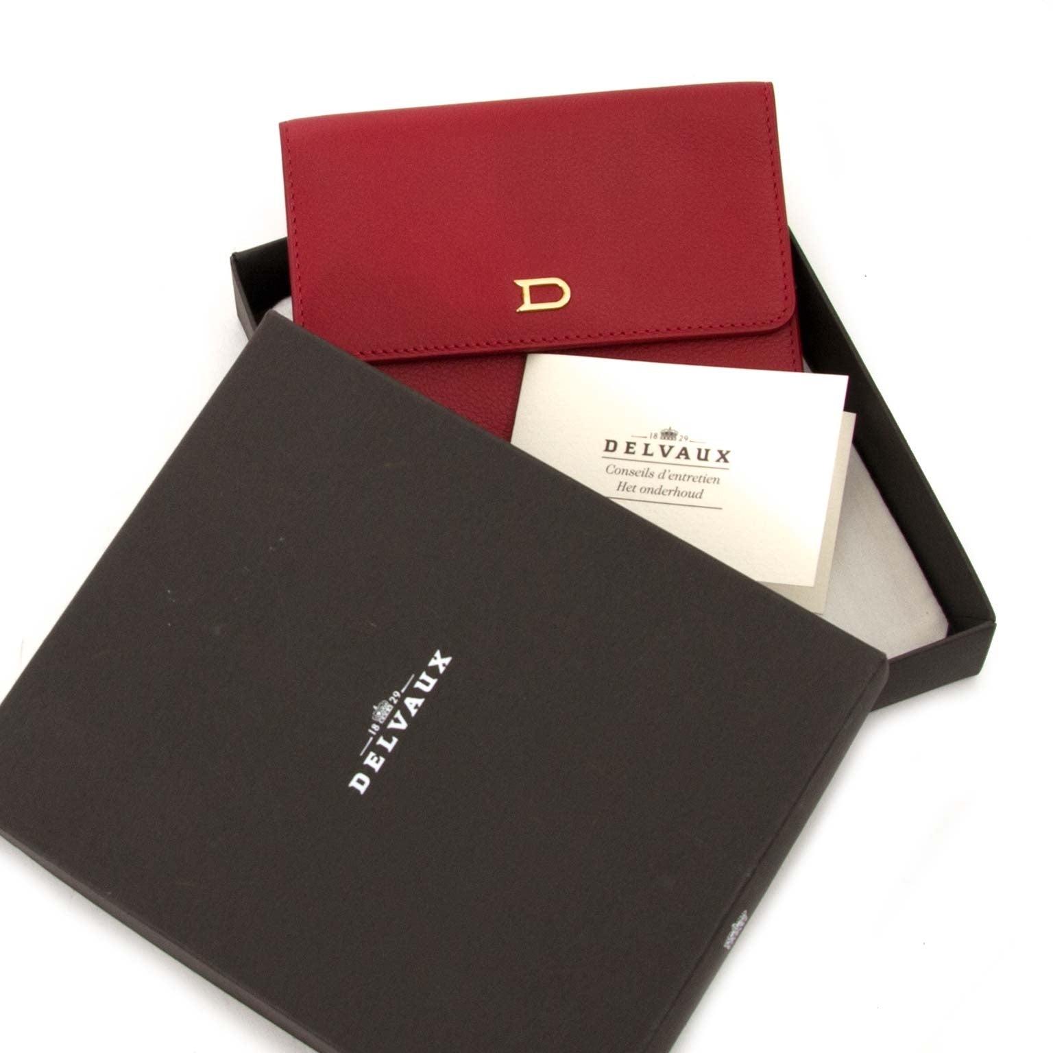 delvaux diabolo jumping rouge pouch now for sale at labellov vintage fashion webshop belgium