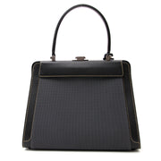 Buy vintage Delvaux Illusion black handbag for the best price at Labellov webshop. Safe and secure online shopping with 100% authenticity. Acheter vintage Delvaux Illusion noir sac à main pour le meilleur prix.