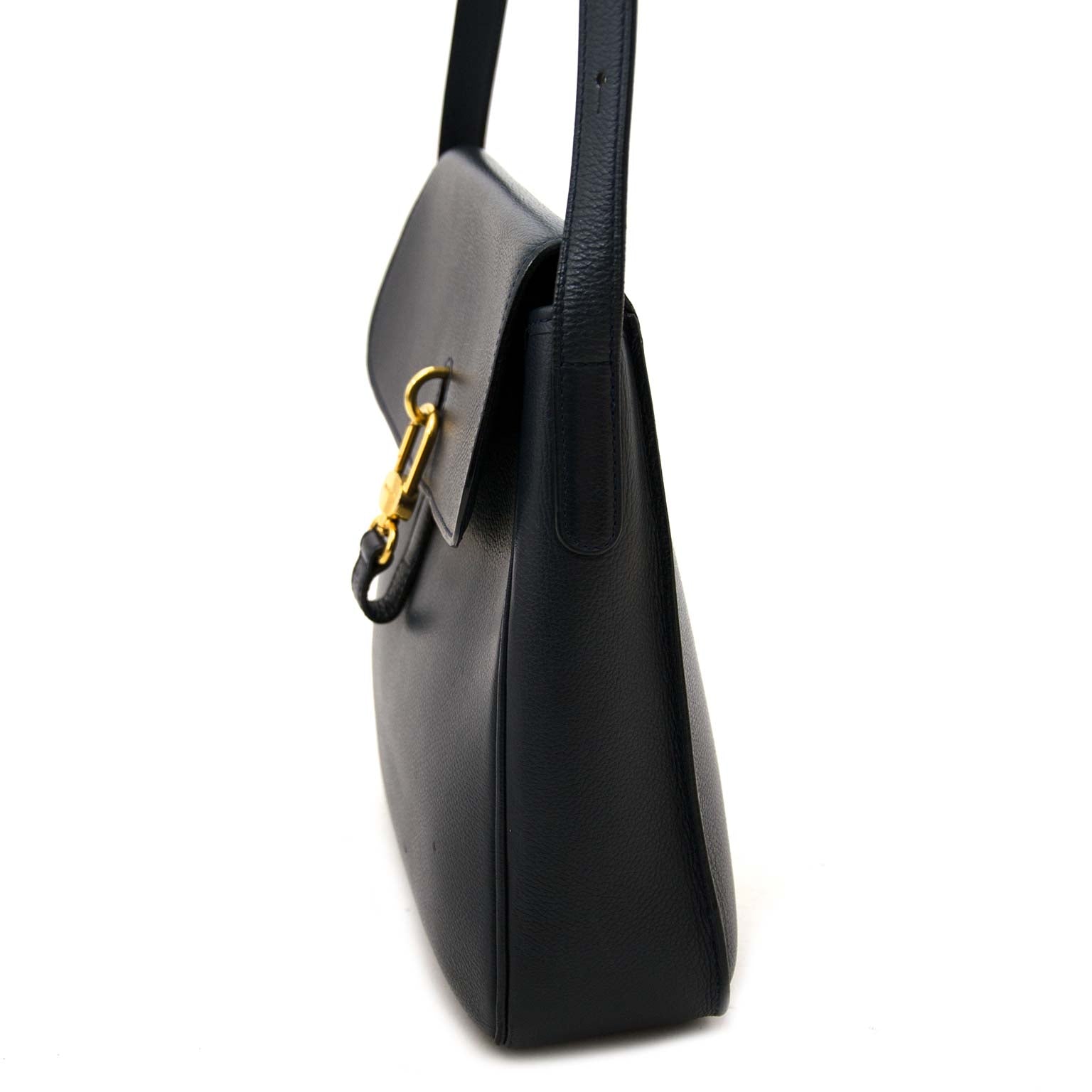 Veilig online shoppen bij labellov vintage mode webshop met delvaux tassen