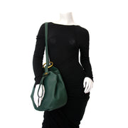 Delvaux Rose Des Vents Shoulder Gathered Bucket Bag Green achetez maintenant! Anvers et Belgique, seconde main.