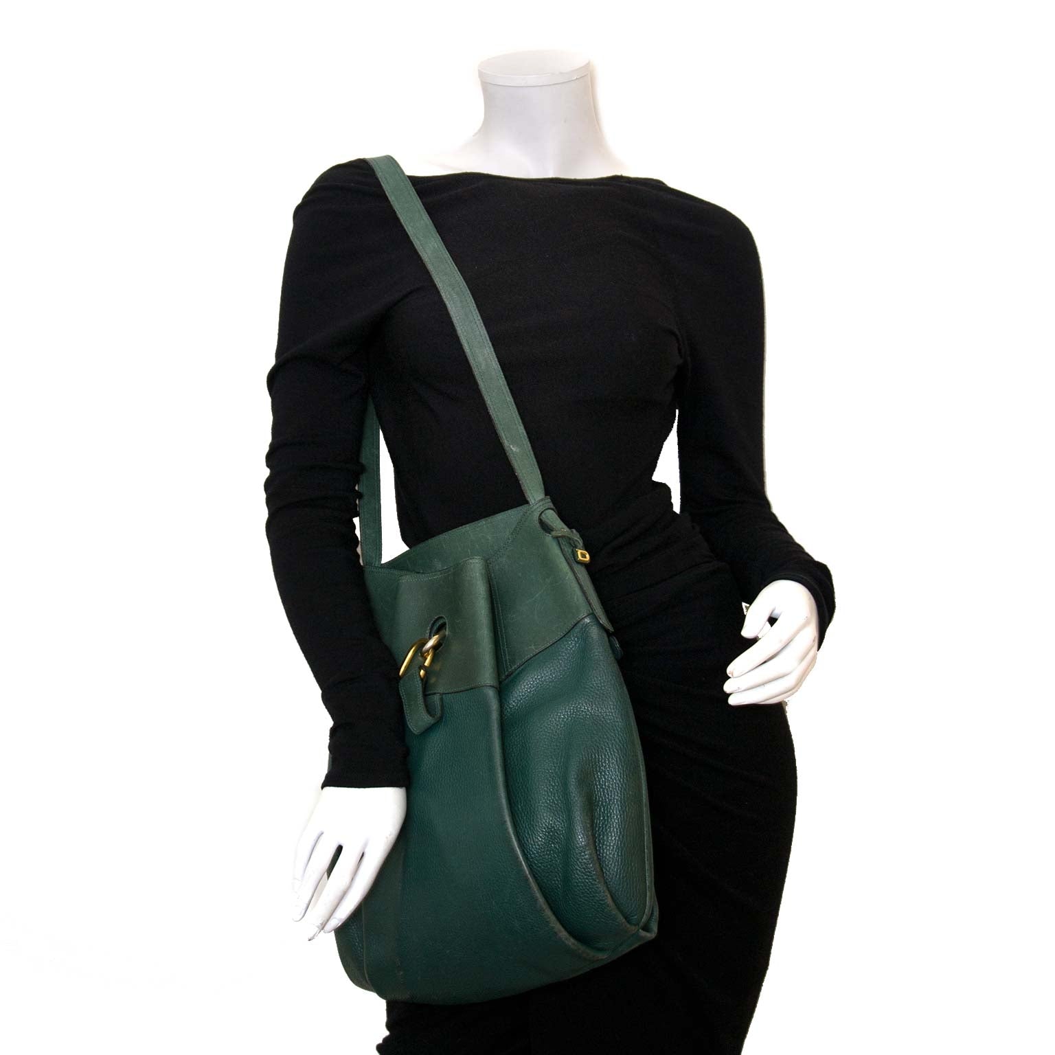 Koop authentieke Delvaux tassen bij Labellov vintage webshop