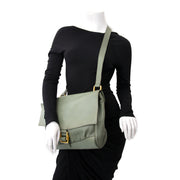We buy and sell your secondhand designer handbags and accessories for the best price on Labellov