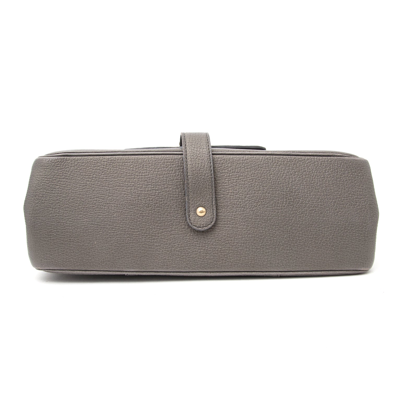 Achetez notre Delvaux Metallic Grey Shoulder Bag en ligne, mode.