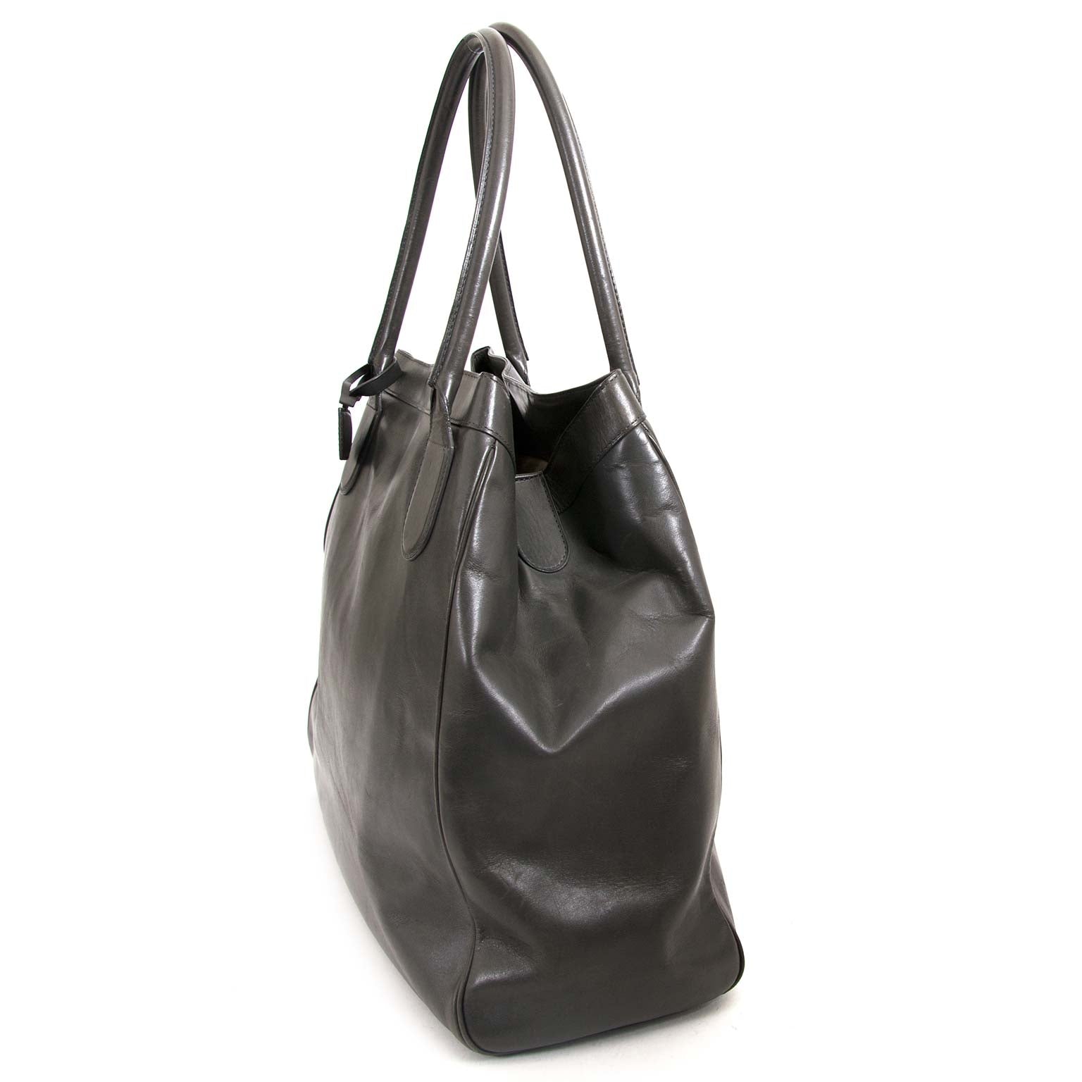 koop Delvaux Grey Shoulderbag en betaal veilig online bij labellov.com