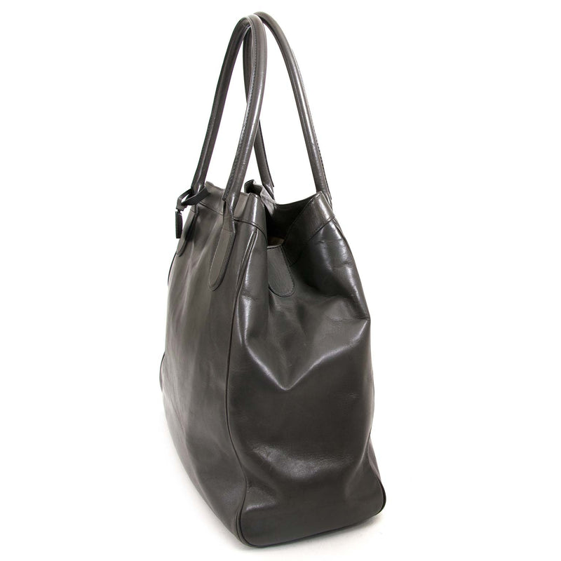 koop Delvaux Grey Shoulderbag en betaal veilig online bij labellov.com
