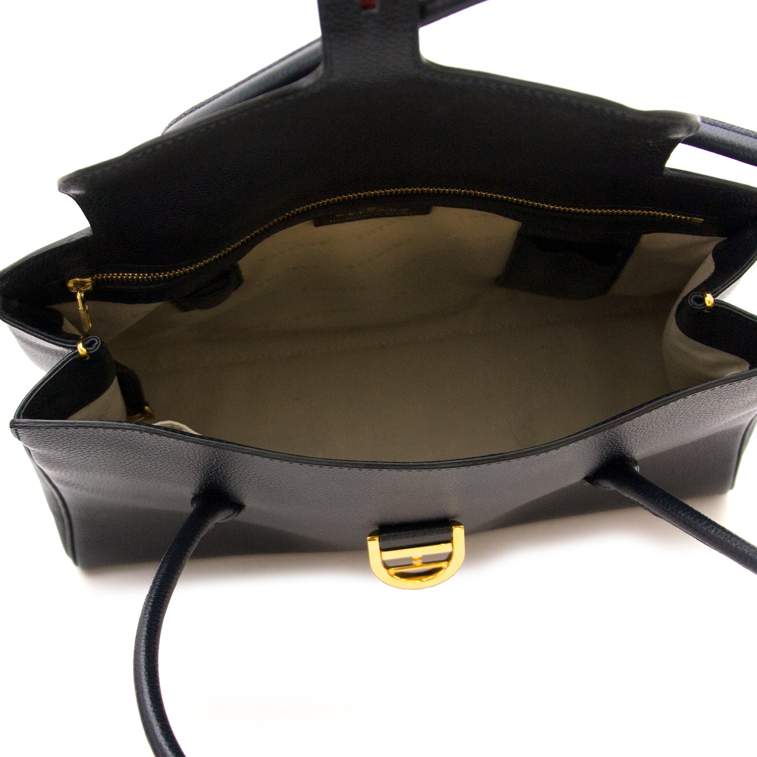 Vintage Delvaux tassen nu online te koop bij Labellov