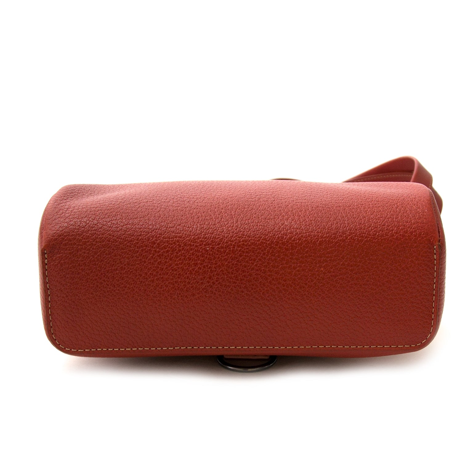 Koop authentieke Deux De Delvaux tassen nu online bij Labellov vintage mode webshop