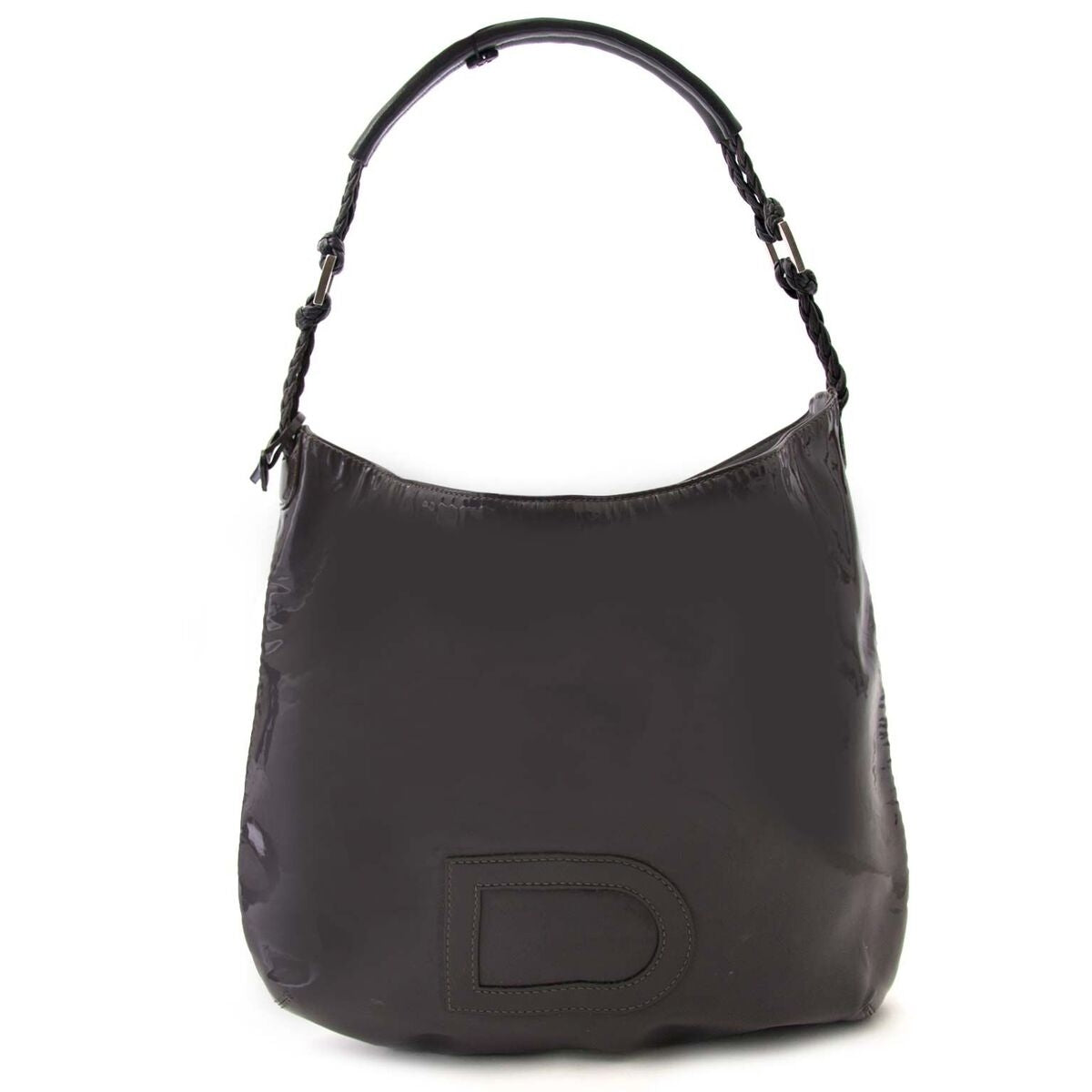 Buy an authentic secondhand Delvaux le louise patent at the right price at LabelLOV vintage webshop. Safe and secure online shopping.