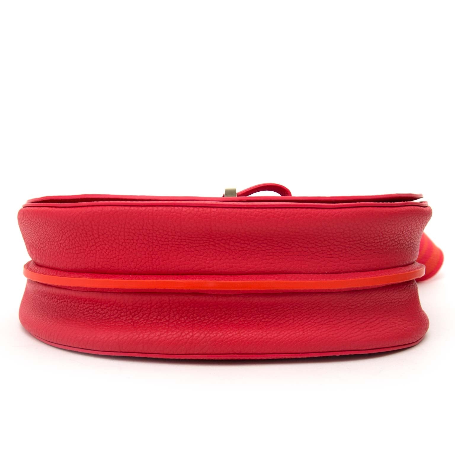 koop veilig online tegen de beste prijs Delvaux Mutin MM Crispy Calf Corail