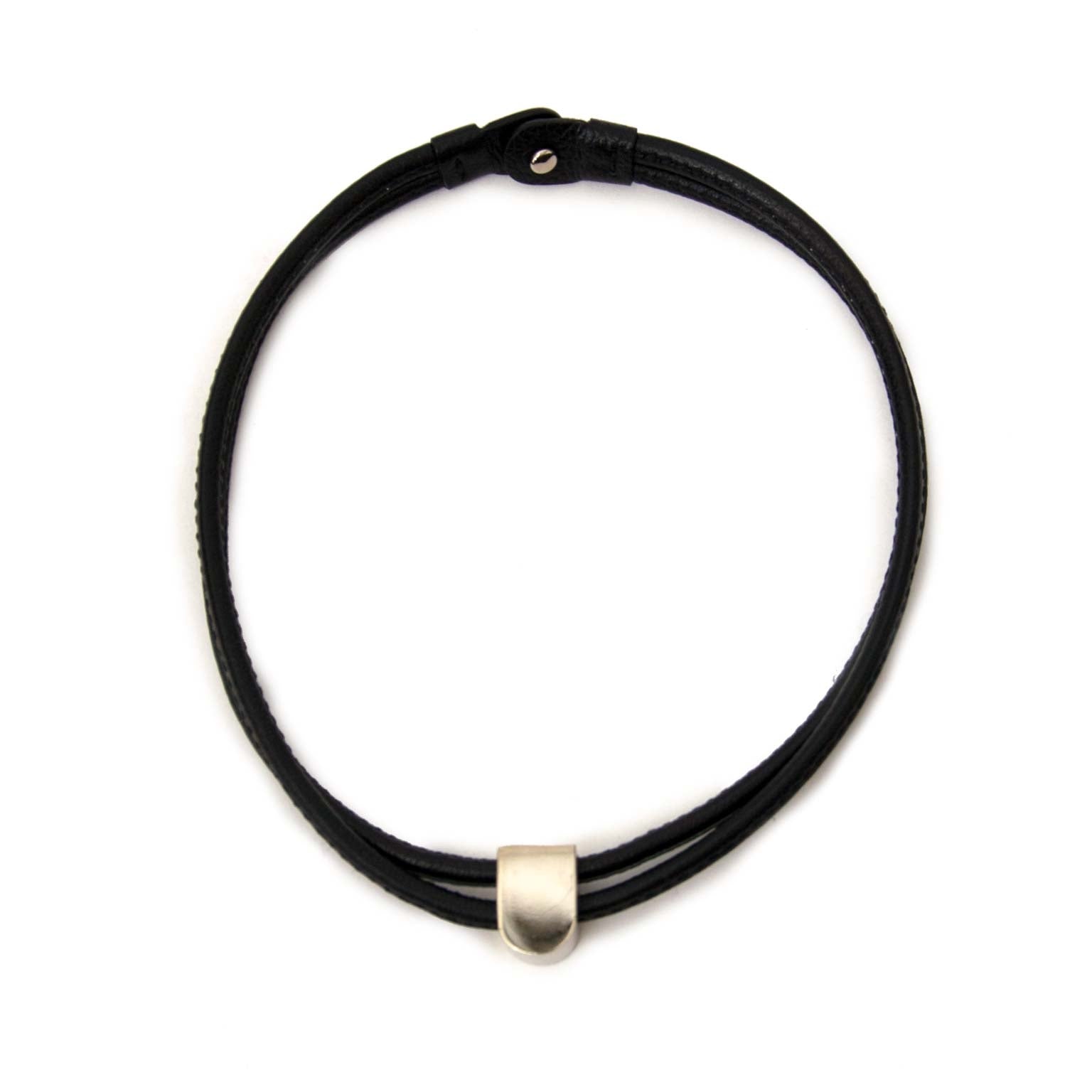 Achète des colliers de Delvaux à labellov vintage webshop de mode