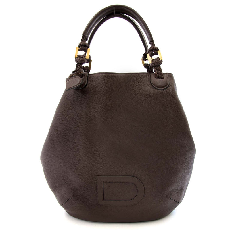 skip the waitinglist shop your Delvaux Chocolat Louise Cabas GM