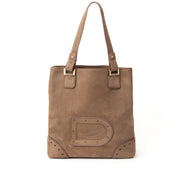 Buy authentic Delvaux Louise at the right price at LabelLOV vintage webshop. Luxe, vintage, fashion. Safe and secure online shopping. Antwerp, Belgium.