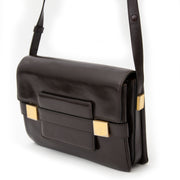 Authentieke Delvaux Madame voor de juiste prijs bij LabelLOV vintage webshop. Veilig online winkelen. Luxe, vintage, mode. Antwerpen, België.