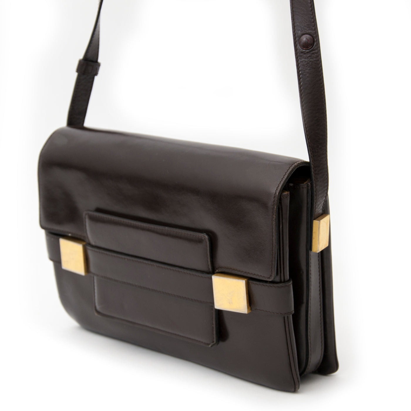 Authentieke Delvaux Madame voor de juiste prijs bij LabelLOV vintage webshop. Veilig online winkelen. Luxe, vintage, mode. Antwerpen, België.