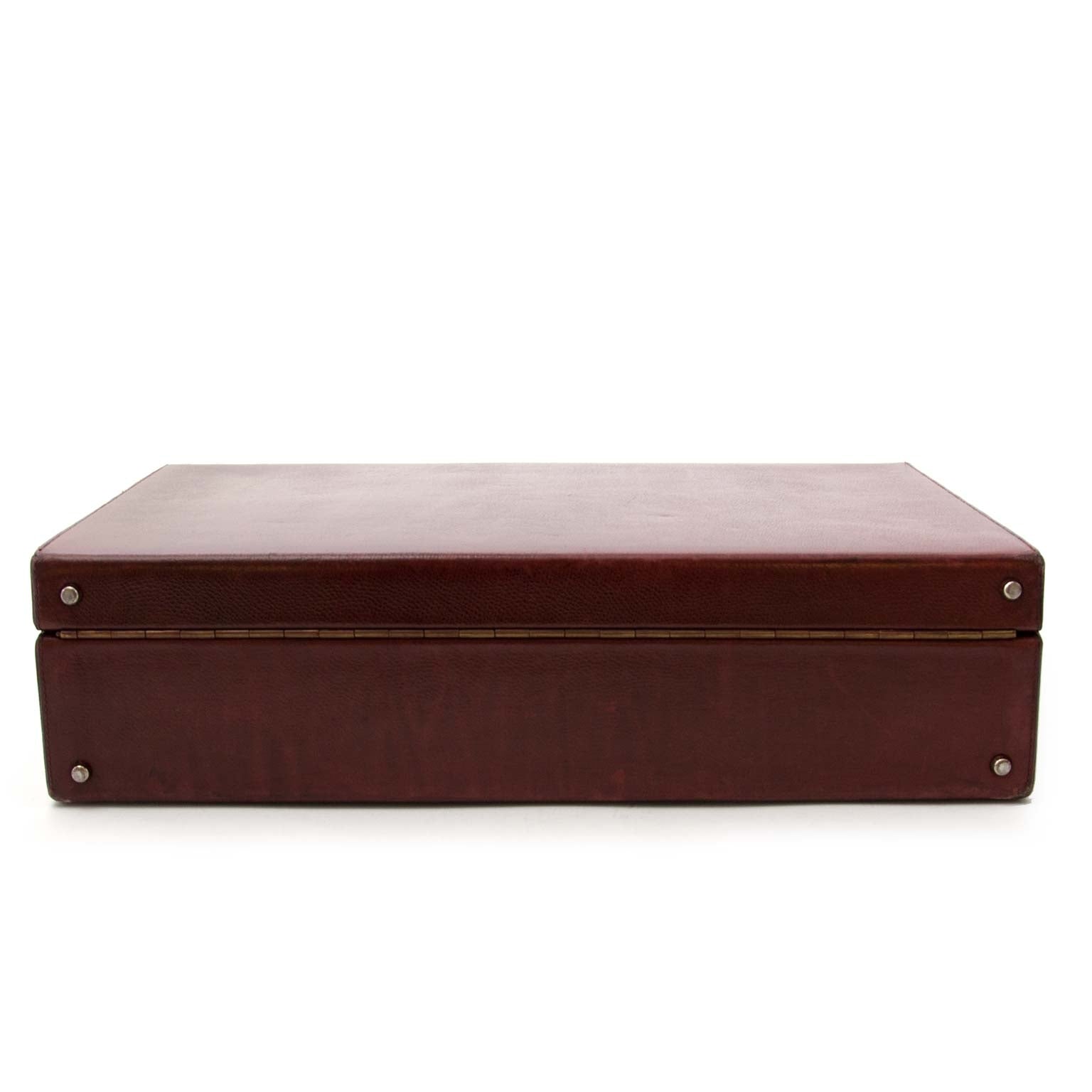 Labellov.com, de luxe tweedehands webshop te antwerpen. Koop uw Delvaux Malette Chancelier Bordeaux aktetas