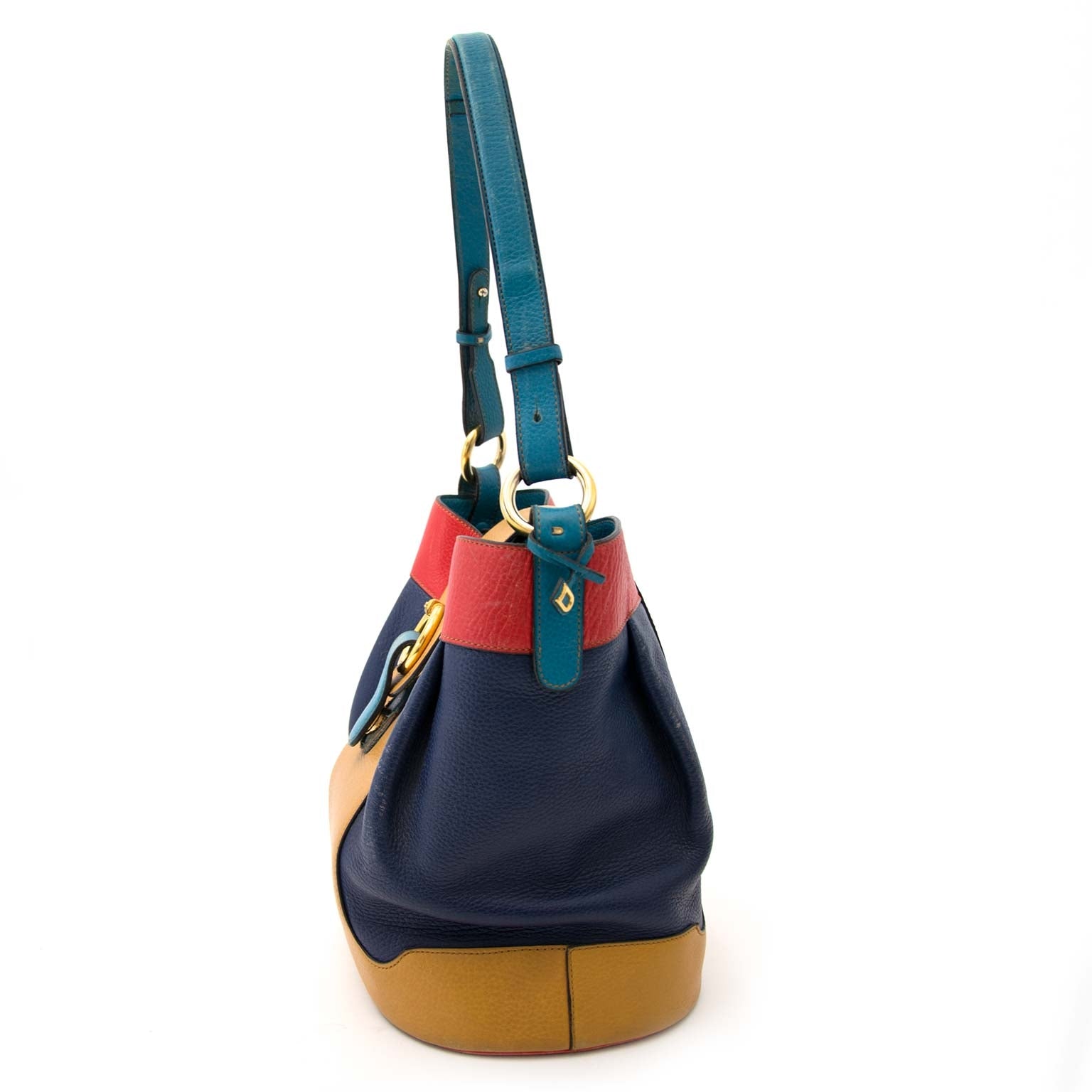 Buy and sell your authentic designer handbag online