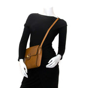 delvaux brown shoulder bag wooden turnlock now for sale at labellov vintage fashion webshop belgium