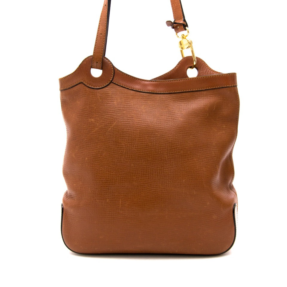 Achetez secure en ligne des sacs à mains Delvaux.