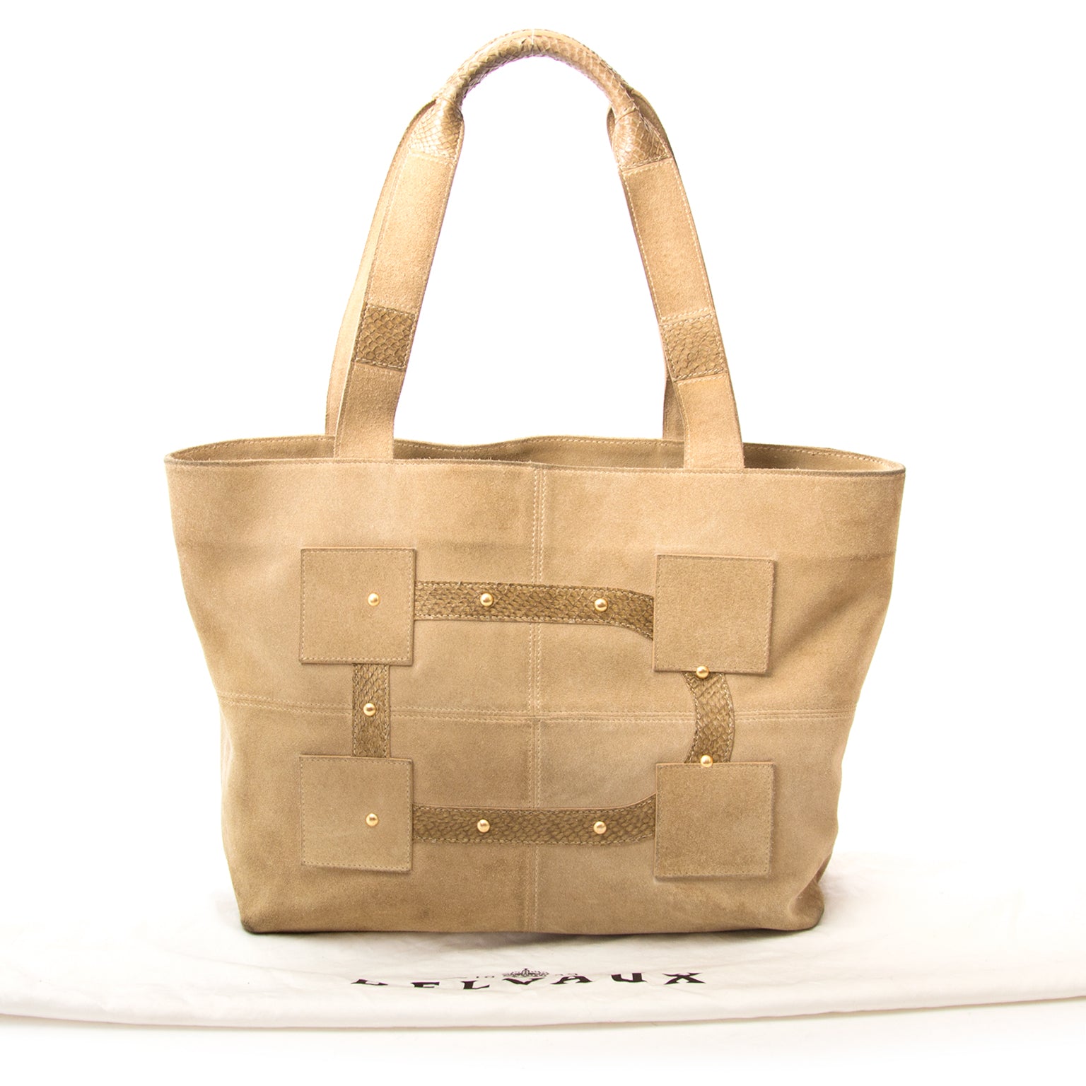 We buy and sell your secondhand designer handbags for the best prices availabel online;