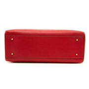 Vintage Delvaux boston bag for the best price at Labellov webshop. Safe and secure online shopping with 100% authenticity. Vintage Delvaux boston bag pour le meilleur prix.