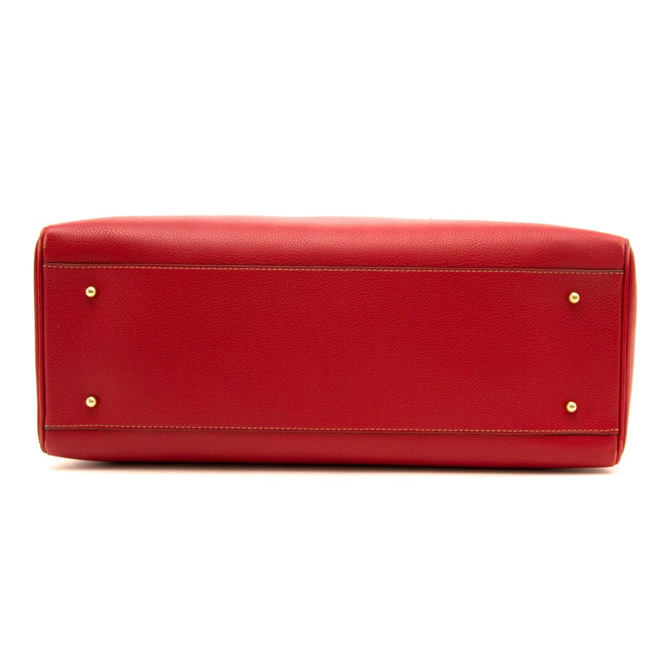 Vintage Delvaux boston bag for the best price at Labellov webshop. Safe and secure online shopping with 100% authenticity. Vintage Delvaux boston bag pour le meilleur prix.