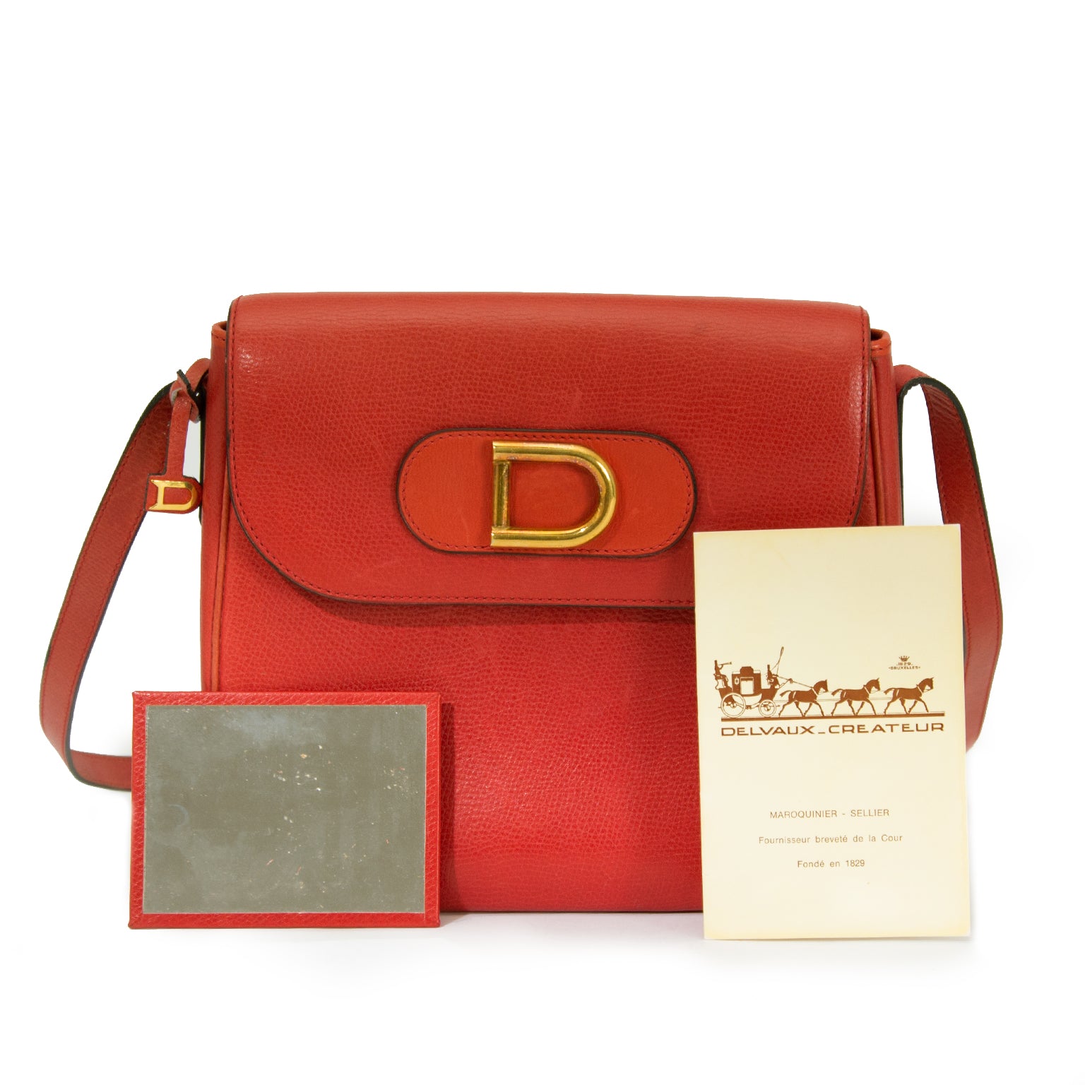 Delvaux Cross Body Red Bag koop en verkoop van luxe tweedehands tassen op labellov international