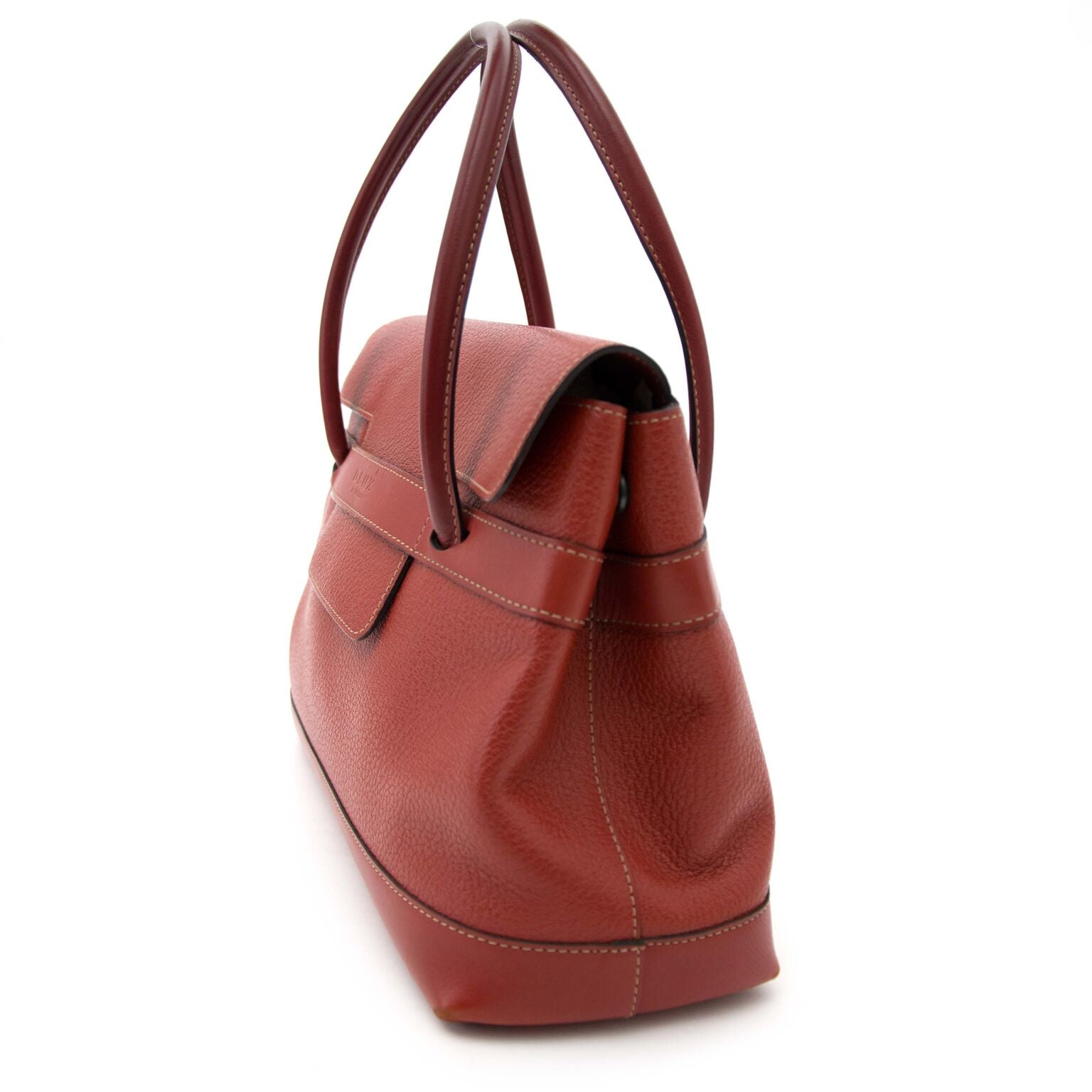 Achetez le original rouge Deux de Delvaux dans labellov.com
