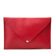 koop nu veilig online tweedehands Delvaux Red Enveloppe Clutch op labellov.com