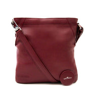 koop veilig Delvaux Red Leather Shoulderbag aan goede prijs bij Labellov, vintage webwinkel