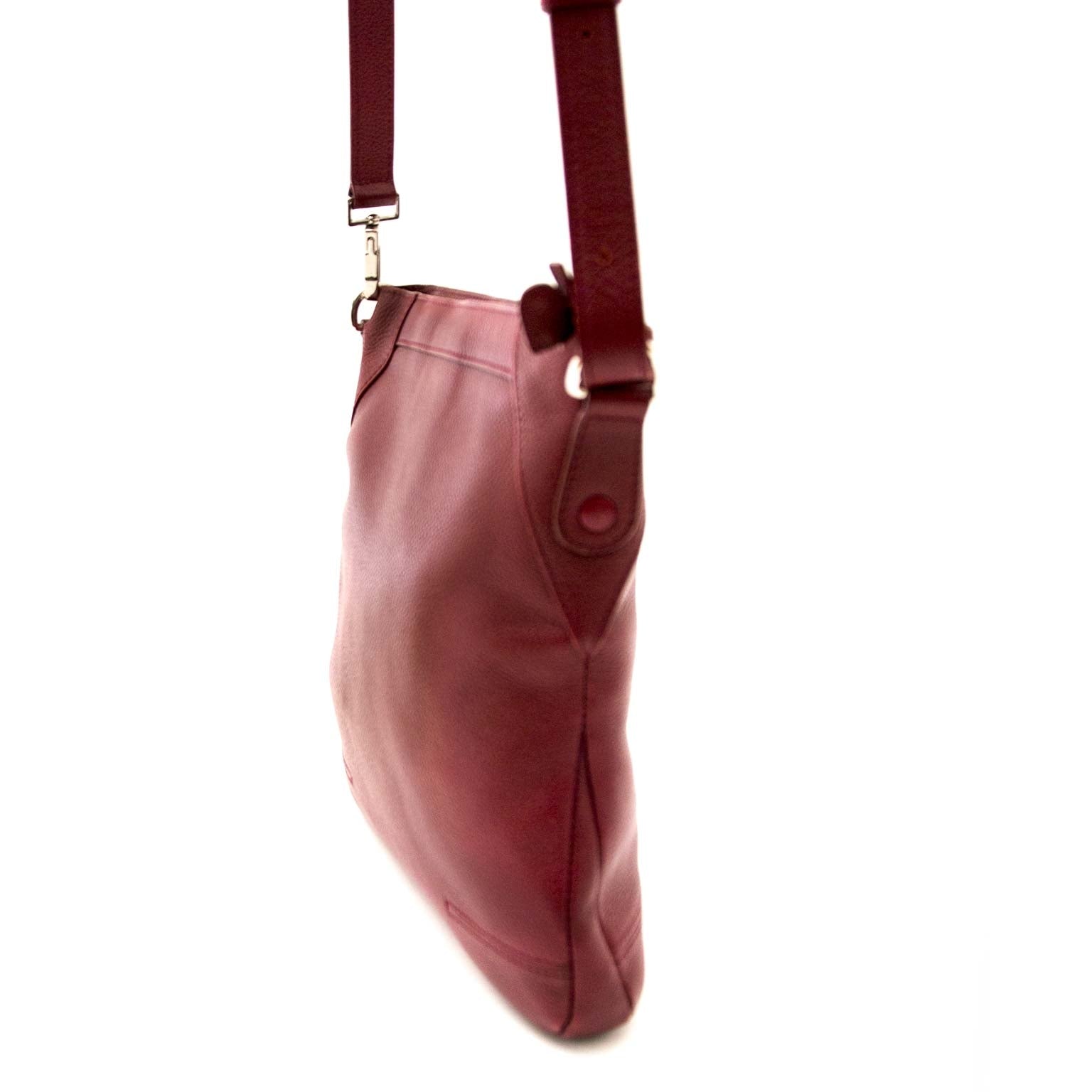 achetez en ligne Delvaux Red Leather Shoulderbag à un bon prix chez Labellov à Anvers