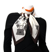 Buy an authentic Delvaux Brillant Print Scarf at the right price at Labellov.com.