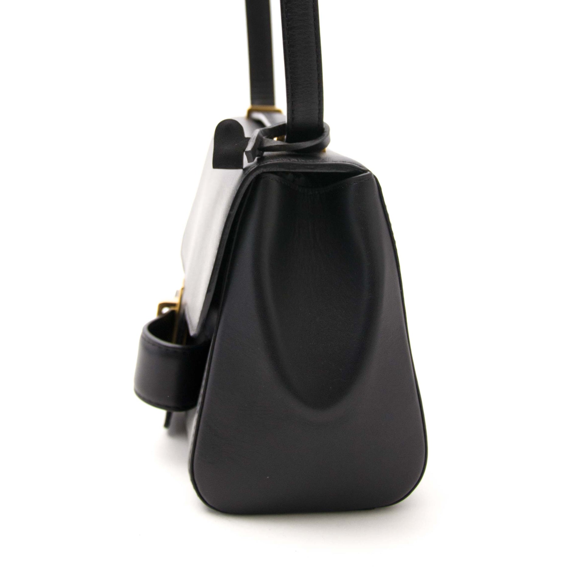 Authtentique Delvaux Simplissime d'occasion à la vente chez LabelLov eshop.
