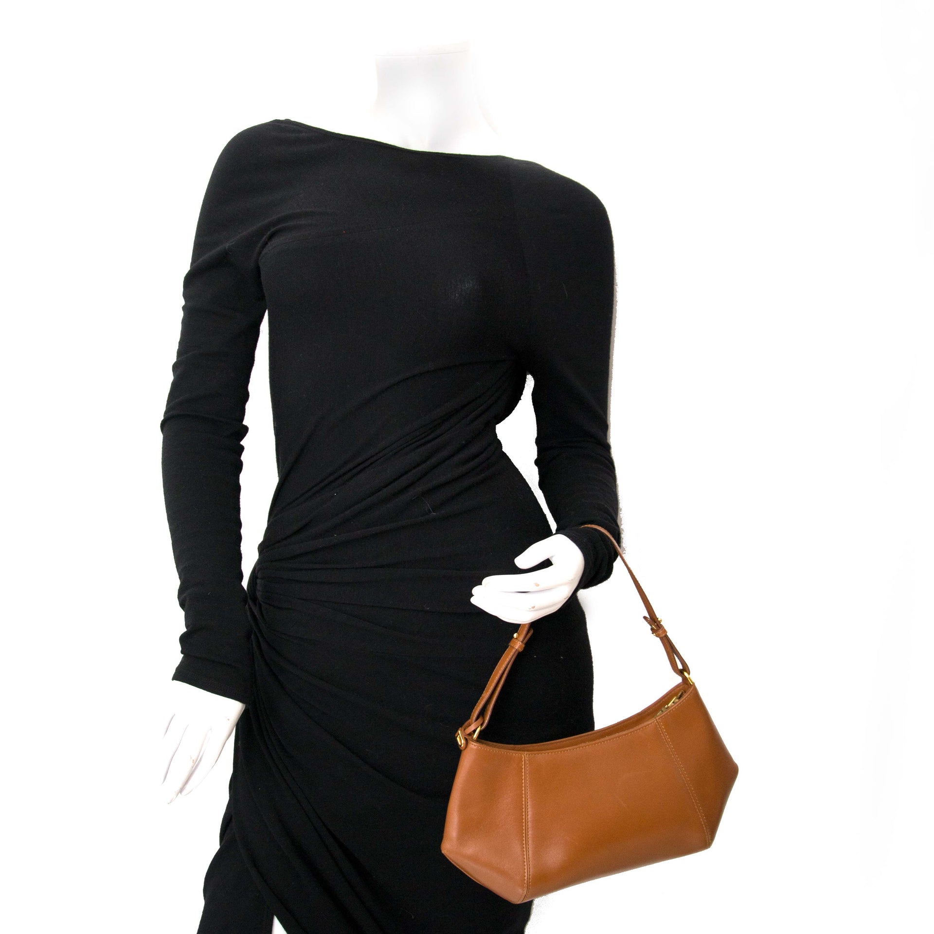 Delvaux Désir Cognac Leather Shoulder Bag kopen en verkopen