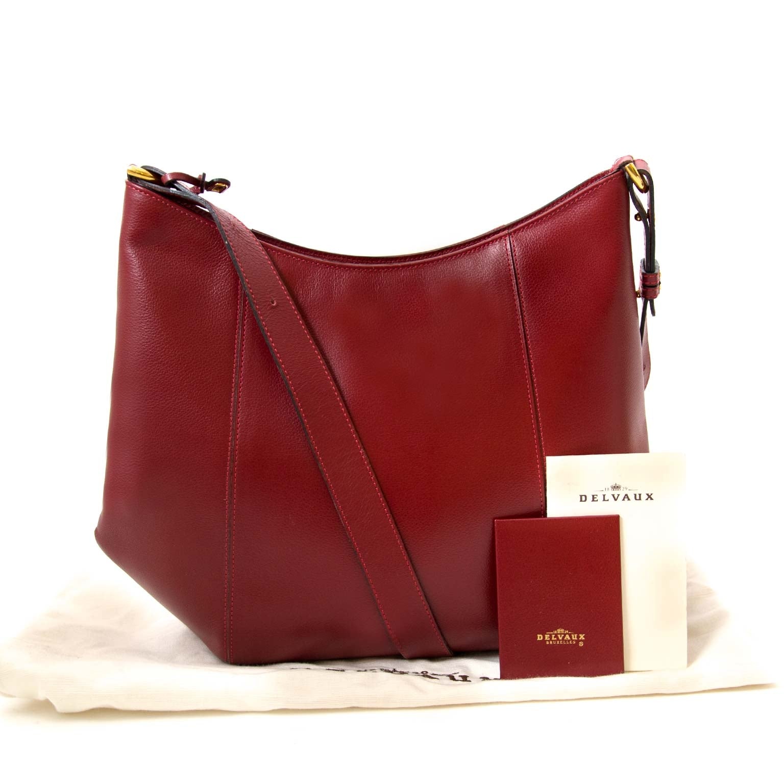 delvaux souhait jumping rosso shoulder bag now for sale at labellov vintage fashion webshop belgium