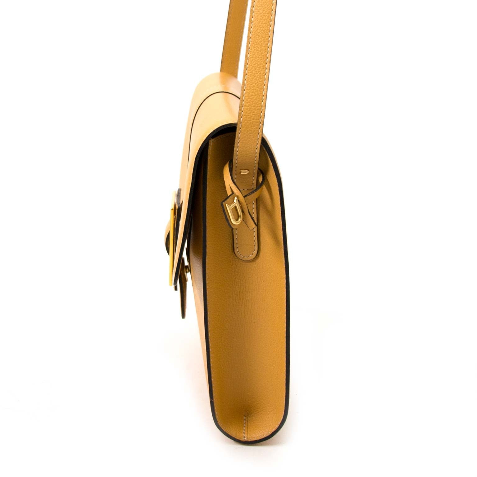 Safe online shopping at labellov vintage fashion webshop with delvaux tendresse bags