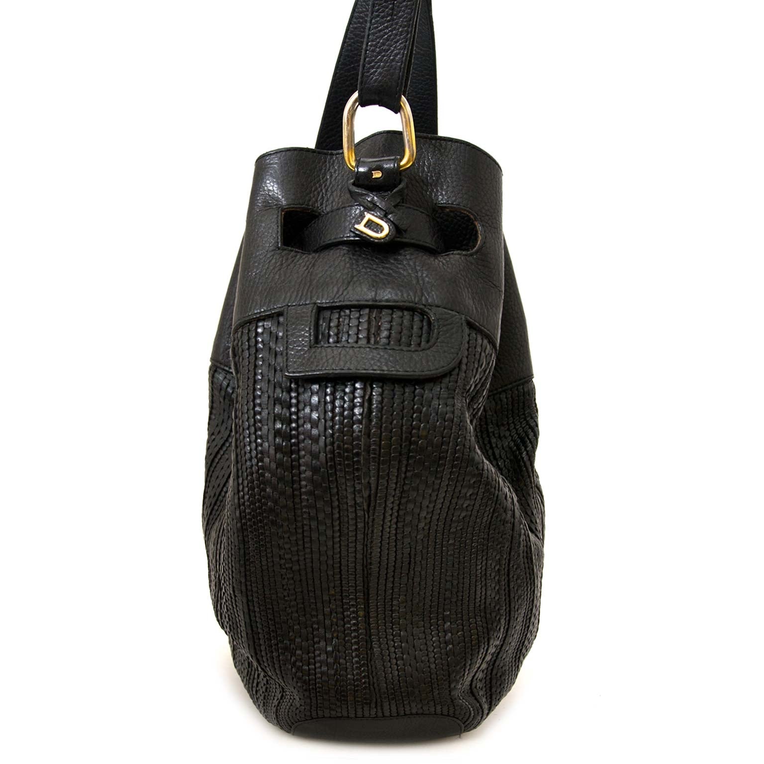 safe online shopping at labellov vintage fashion webshop with delvaux toile de cuir bags
